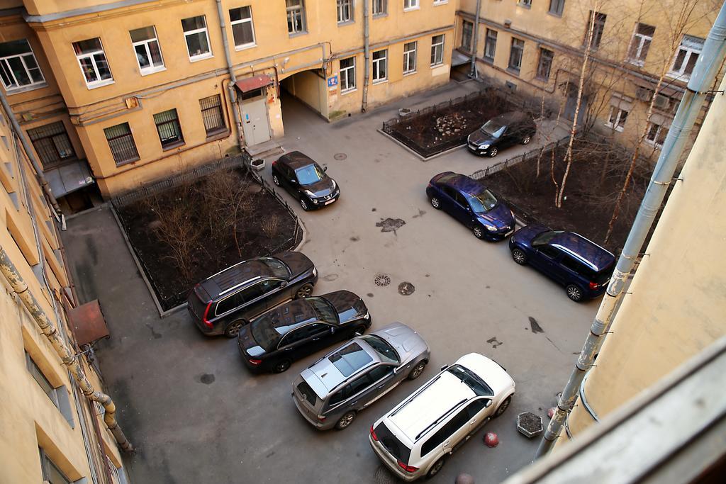 李特伊妮11号迎宾公寓 聖彼得堡 外观 照片